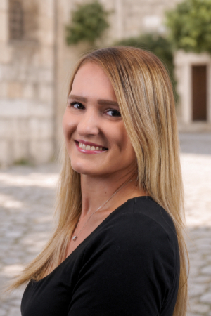 Náš tím Fabisikova 300x450 1