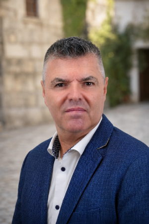 Náš tím Krutil 300x450 1
