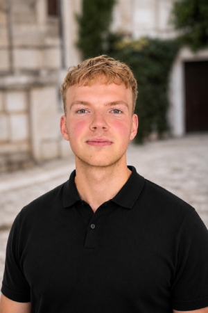 Náš tím Lukas Bajanek 300x500 1