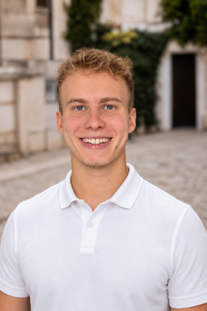 Náš tím Martin Sklenar 300x500 1