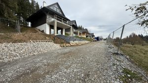 Malebná obec v Beskydách- Drevenica  Korňa
