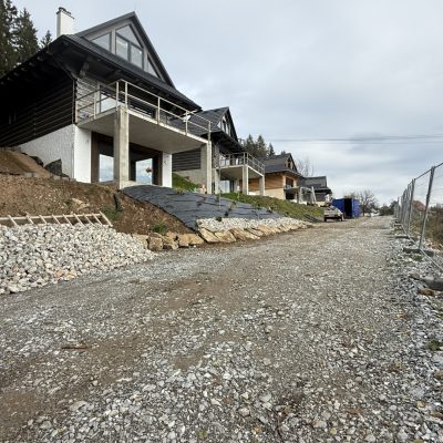 Malebná obec v Beskydách- Drevenica  Korňa
