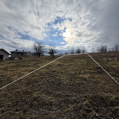 Pozemok Brezany