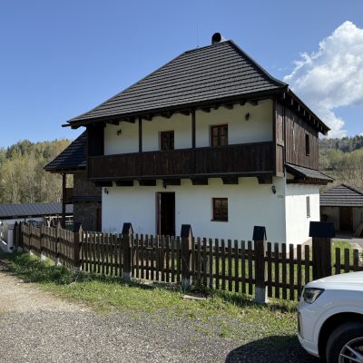 Novostavba rekreačnej nehnuteľnosti na celoročné bývanie Chata  Kremnica - Kremnické Bane